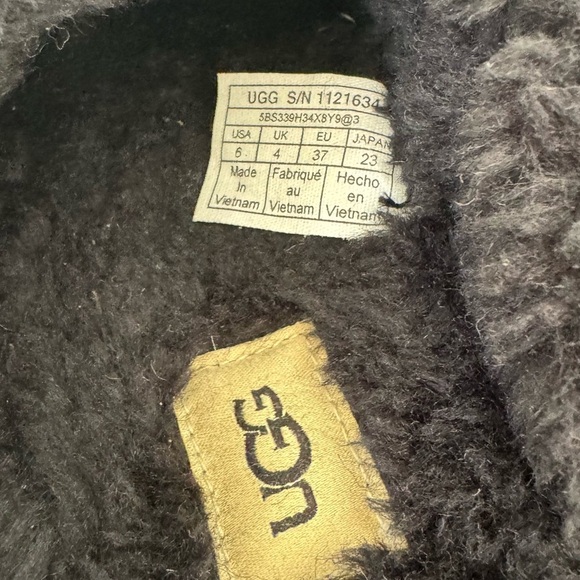 NWOT UGG fuz sugar slide size 6 - Picture 5 of 6